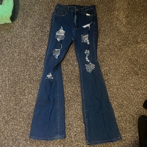 Dark wash bell bottom jeans! - Picture 1 of 3